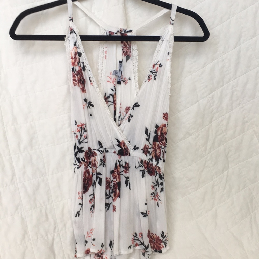Kendall and Kylie XS floral blouse